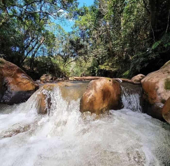 Chale Aconchegante Em Estancia Climatica Santo Antônio do Leite Eksteriør billede